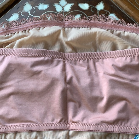 FREE PEOPLE INTIMATELY LACE BANDEAU BRA SCALLOP DETAIL BRALETTE IN ANTIQUE ROSE - Picture 8 of 10